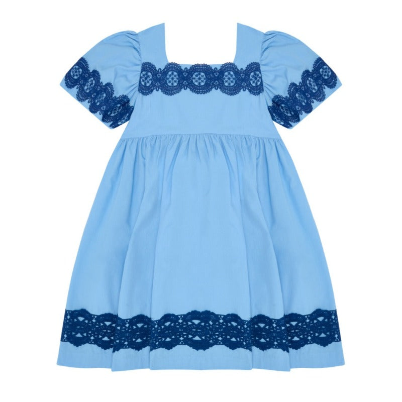 the middle daughter think of the world dress sky