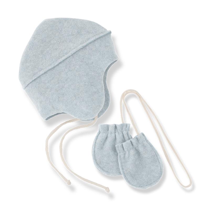 1+ in the family beanie & mittens set ciel